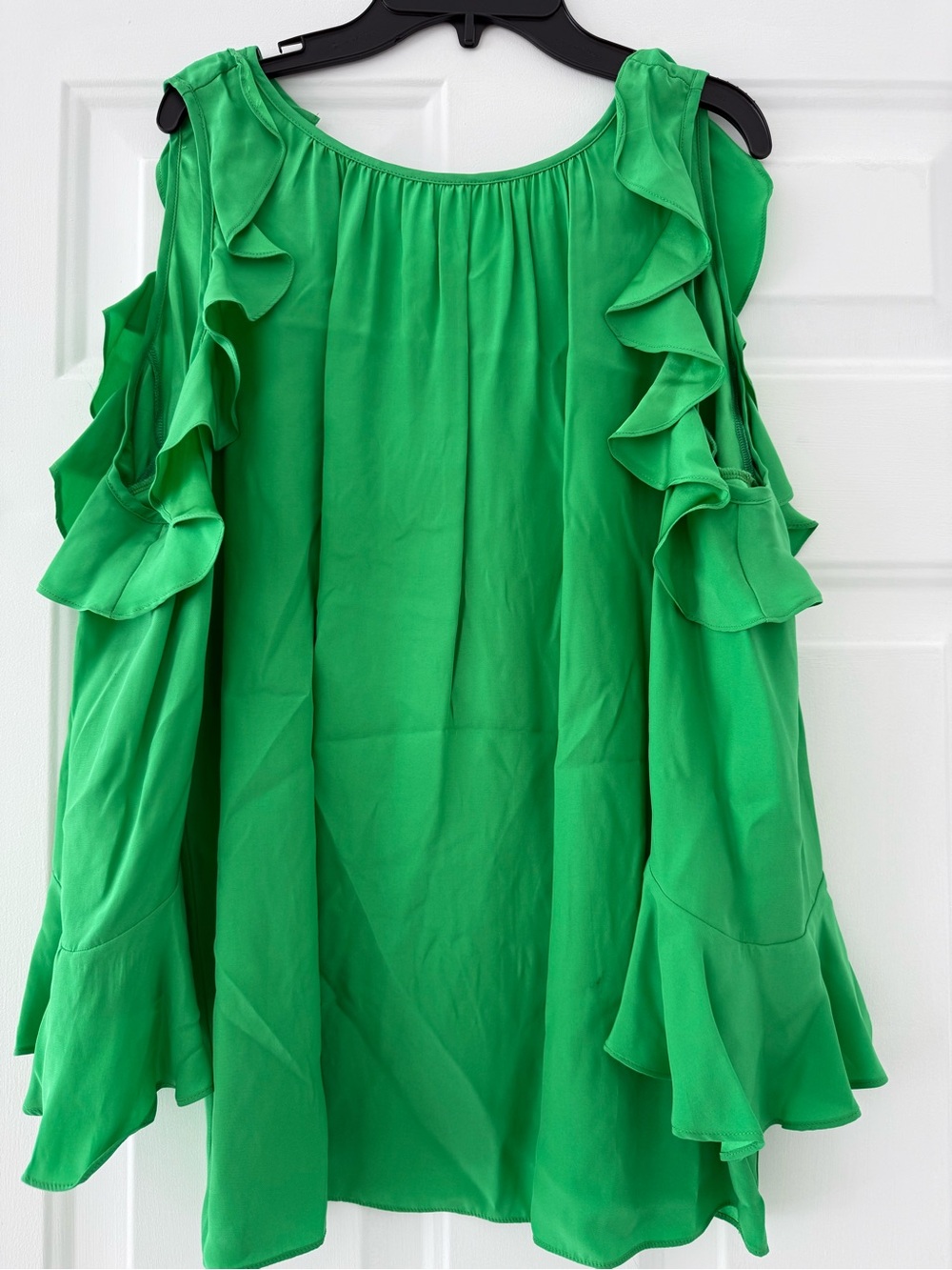 Alice & Trixie SILK Emerald Green Ruffle Cold-Shoulder Blouse